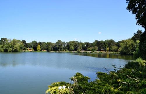 York House | Oak Lodge 10 Hot Tub