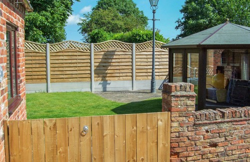 Leven Cottage | Oak Tree Cottage