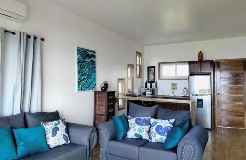 Roatan Apartment | Oasis by Tres Flores