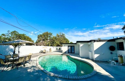 West Park House | OASIS close to Hard Rock Caffe and Hollywood Beaches