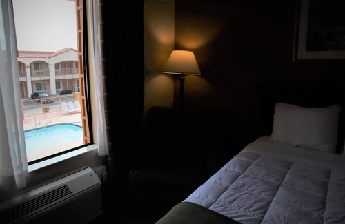 Twentynine Palms Hotel | Oasis Inn & Suites Joshua Tree - 29 Palms