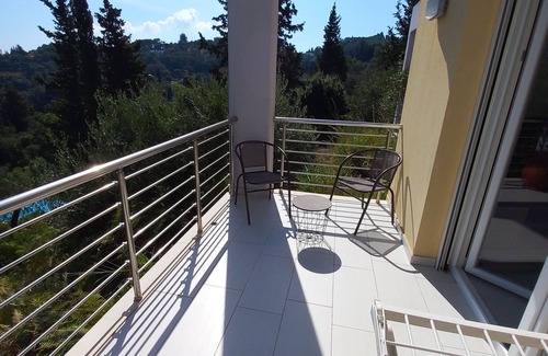 Termenades House | Oasis of well-being in the midst of ater olive and cypress trees