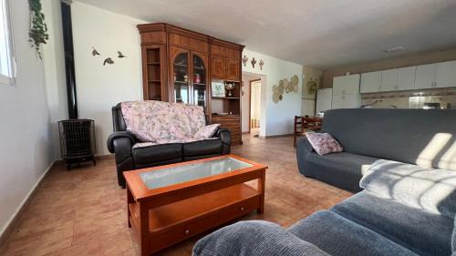 Tabernas House | Oasis Pool in the Desert BBQ and Garden