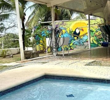 Panama City House | oasis with pool near Panama Canal