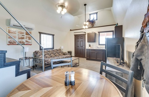 Golden Valley Apartment | Oatman Studio w/Fire Pit Near Bullhead City!