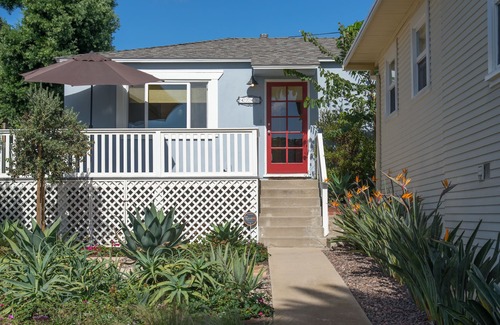 Ocean Beach Cottage | Ocean Beach Garden Cottage - Cozy Coastal Retreat