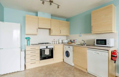 Hamworthy Apartment | Ocean Breeze - Harbour Views from Private Balcony