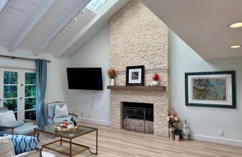 Muirlands West House | Ocean Breeze Haven Sunset & Pool La Jolla