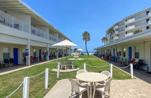 Bridgeport Heights Hotel | Ocean Court Beachfront Hotel
