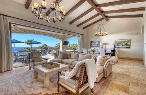 San Jose del Cabo Villa | Ocean Desert Hacienda Charm