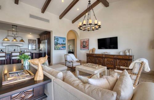 San Jose del Cabo Villa | Ocean Desert Hacienda Charm