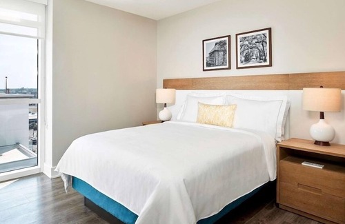 Downtown Myrtle Beach Hotel | Ocean Enclave July 4th weekend. Beachfront hotel. Partial Ocean View 1 bedroom.