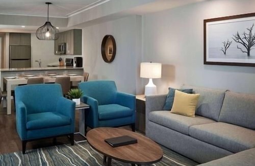 Downtown Myrtle Beach Hotel | Ocean Enclave July 4th weekend. Beachfront hotel. Partial Ocean View 1 bedroom.