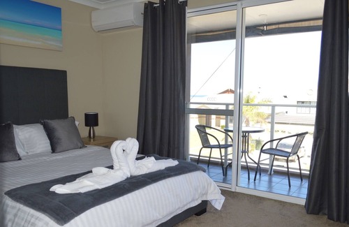 Dawesville House | OCEAN ESTUARY VIEW IN DAWESVILLE