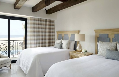 Los Cabos Resort | Ocean front 2 bedroom 3 baths 2700 sq ft Penthouse, in private golf community