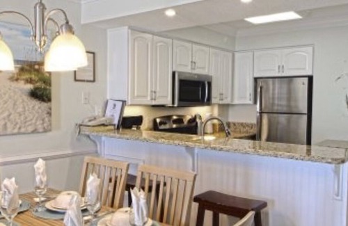 The Dunes Condo | Ocean Front 2 bedroom, 2 bath condo with full kitchen Myrtle Beach SC.