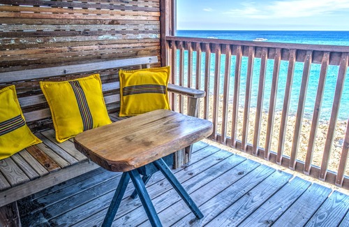 Antoneys Cay House | Ocean Front Family Suite