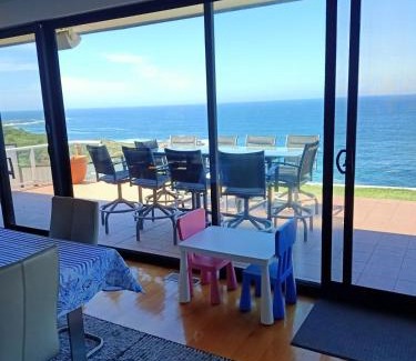 Port Kembla Villa | Ocean Front - Port Kembla