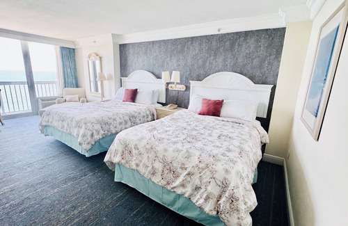 Ortona Park Apartment | Ocean Front Studio with Amazing Views!