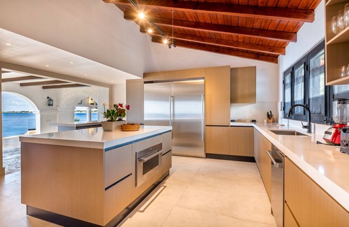 Punta Aguila House | Ocean Front Villa w/private pool - 14 guests w/service