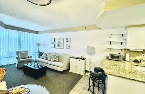 Ortona Park Apartment | Ocean Front well furnished 1-bedroom condo with great view!