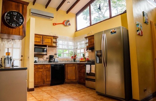 Kahana House | Ocean Getaway -Near Beach w/AC, Kayak, BBQ and more!