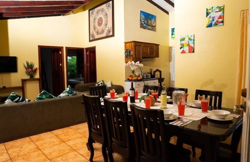 Kahana House | Ocean Getaway -Near Beach w/AC, Kayak, BBQ and more!