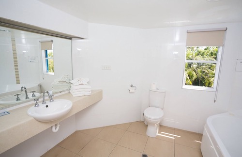 South Mackay Hotel | Ocean International