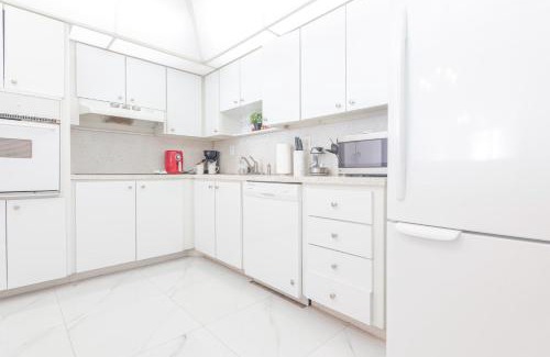 Sunny Isles Beach Resort | Ocean Reserve