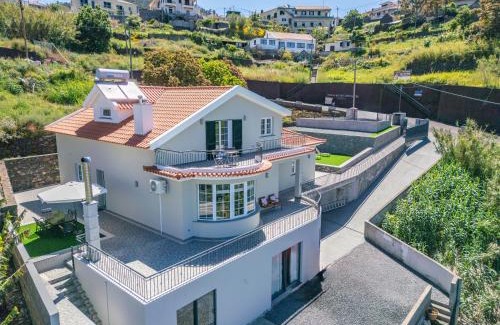 Calheta House | Ocean SkyLine