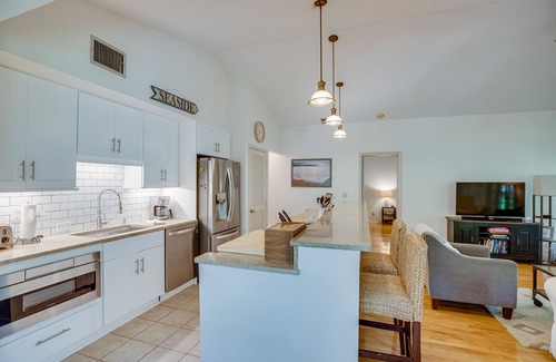 Wabasso Beach Apartment | Ocean, Tennis, Oaks and More