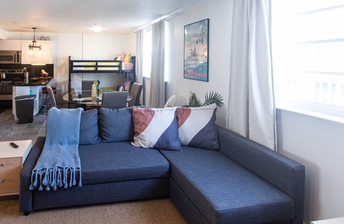 South Beach Condo | Ocean View 2 Bedroom 3 Bath South Beach Penthouse Steps To The Beach!