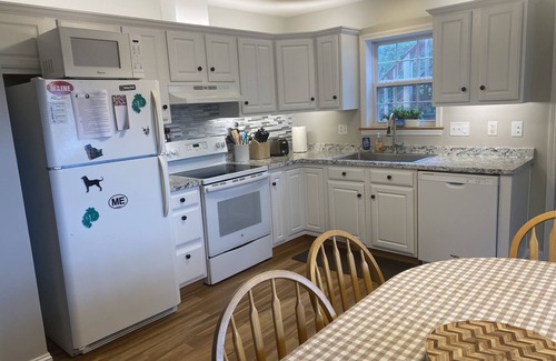 Southwest Harbor Apartment | Ocean view 4 br, huge deck with grill, walk to town, pet friendly locally owned