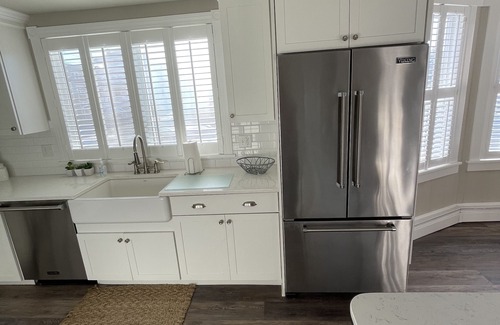 North End House | Ocean View - 9 Bed & 5 Bath-1.5 Blocks to Boardwalk - Sleeps 24!