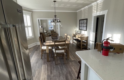 North End House | Ocean View - 9 Bed & 5 Bath-1.5 Blocks to Boardwalk - Sleeps 24!