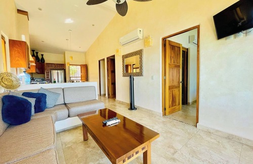 Almacen Condo | Ocean View Condo, Infinity Pool!