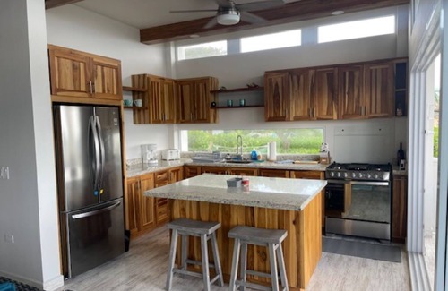 Gibson Bight Condo | Ocean View Condo in West End