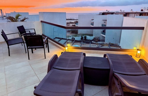 El Cotillo Apartment | Ocean view first line, pool, balcony and rooftop, CasaMar El Cotillo