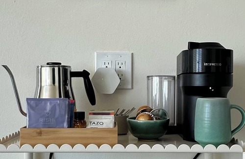 Marine Terrace Cottage | Ocean View Guesthouse with King sized bed & 5 min walk to sea+Fiscalini trails.