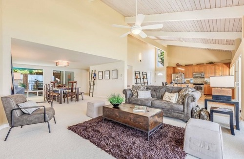 Kaneohe House | Ocean View House includes + Electric Truck + Free Charging!