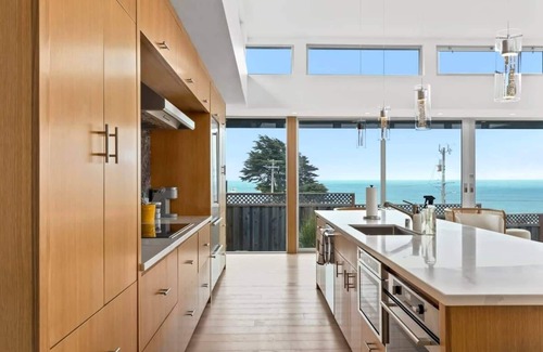 Moss Beach House | Ocean View Moss Beach Retreat