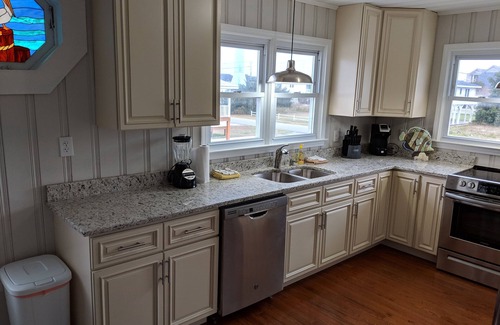 North Myrtle Beach House | Ocean view, Pet Friendly house with private swimming pool! Sleeps 10.