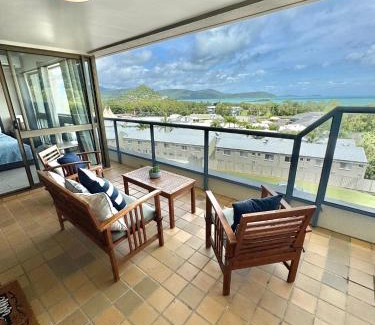 Cannonvale Apartment | Ocean View Retreat on Eshelby