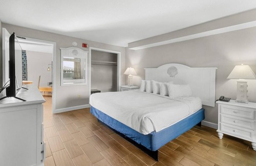 Myrtle Beach Hotel | Ocean View Retreat: Includes Breakfast 10th Flr