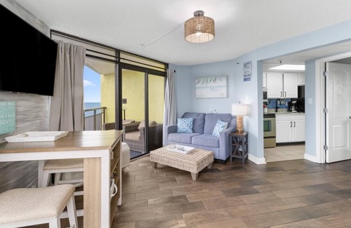 Myrtle Beach Hotel | Ocean View Retreat: Includes Breakfast 14th Flr