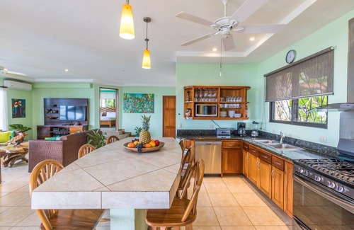 Manuel Antonio Villa | Ocean view Villa close to the MA Ntl. Park & beach