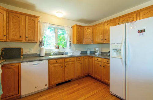 Hulls Cove House | Ocean Views from every room. Enjoy nearby beach and Acadia National Park