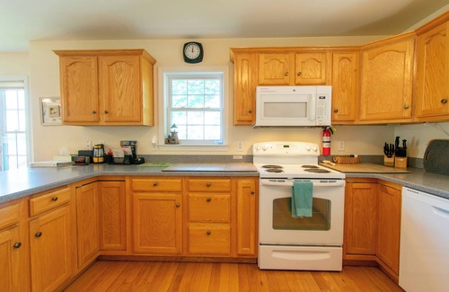 Hulls Cove House | Ocean Views from every room. Enjoy nearby beach and Acadia National Park