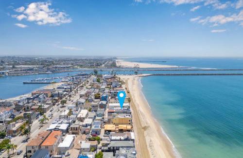Peninsula House | Ocean Views in Long Beach