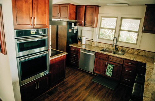 Punaluu House | 🌊 Ocean Views & Island Vibes – Your O'ahu Escape! 🌺